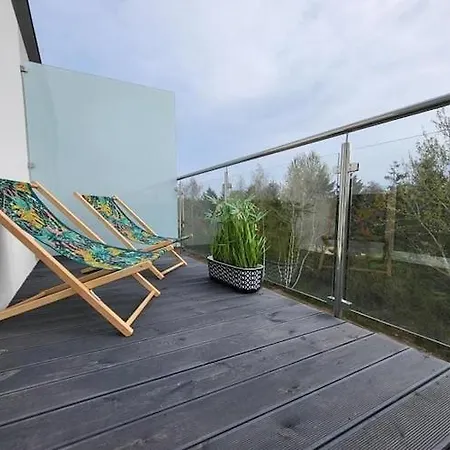 Comfy Near The Sea In G *
