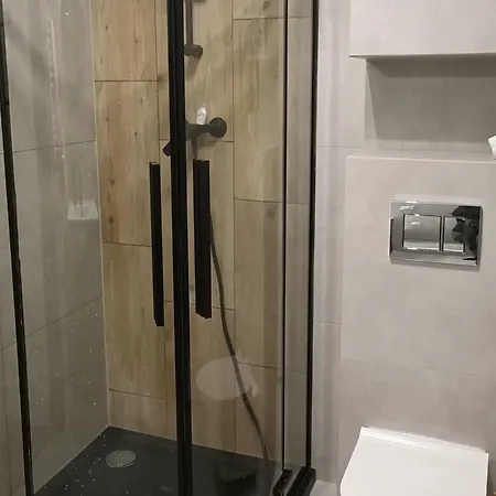 Lägenhet Comfy Near The Sea In *