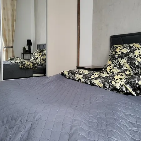 Comfy Near The Sea In