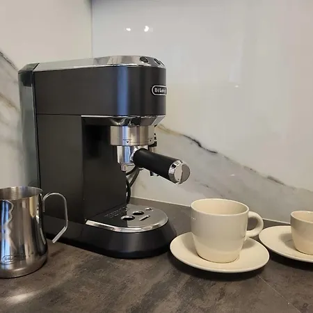 Lägenhet Comfy Near The Sea In