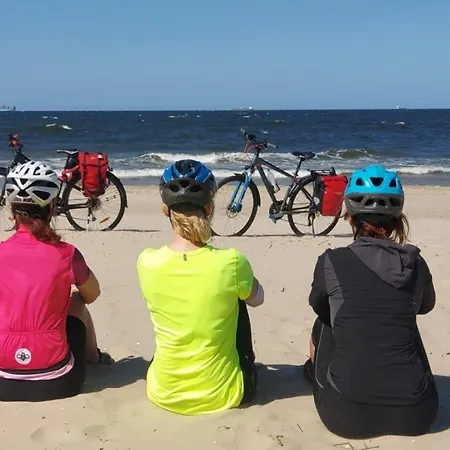 Lägenhet Comfy Near The Sea In *