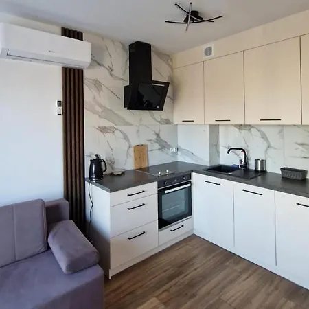 Comfy Near The Sea In