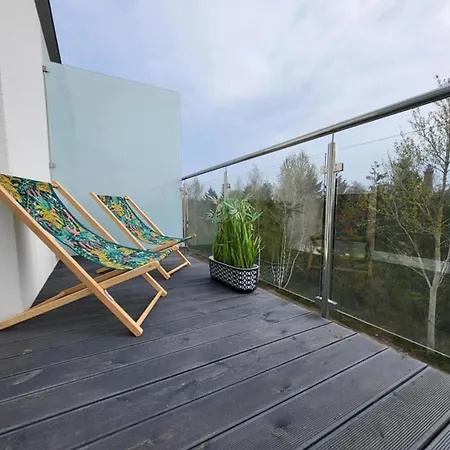 Comfy Near The Sea In Apartmán