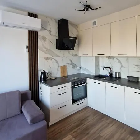 Comfy Near The Sea In Appartement