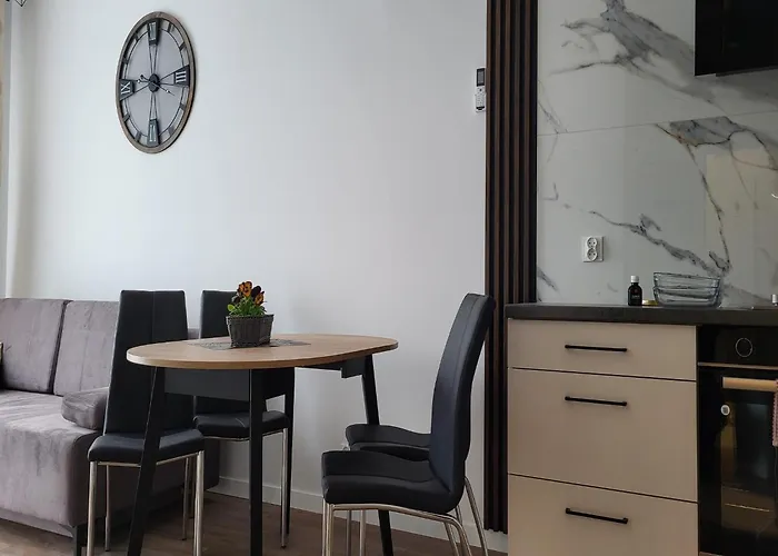 Comfy Near The Sea In アパート Gąski