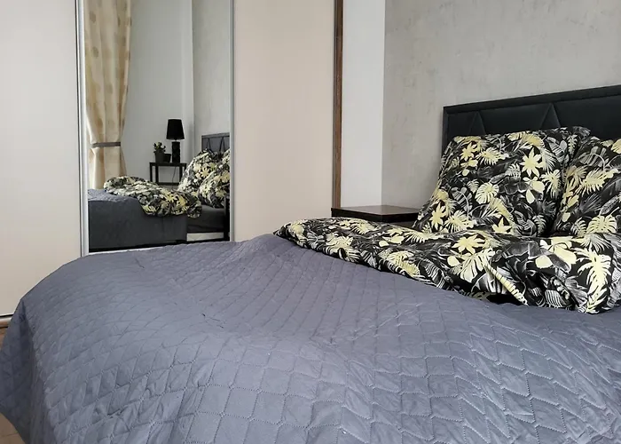 Comfy Near The Sea In